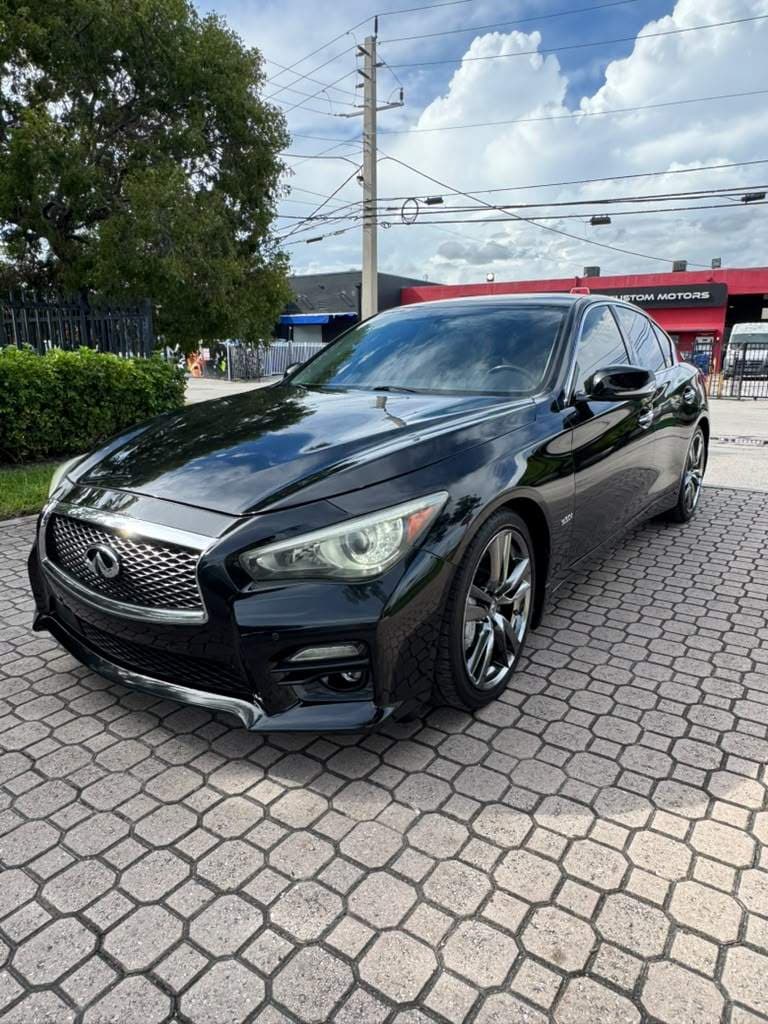 2017 Infiniti Q50S — photo 1